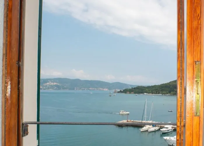 Penthouse With A Dream Sea View In * Porto Venere